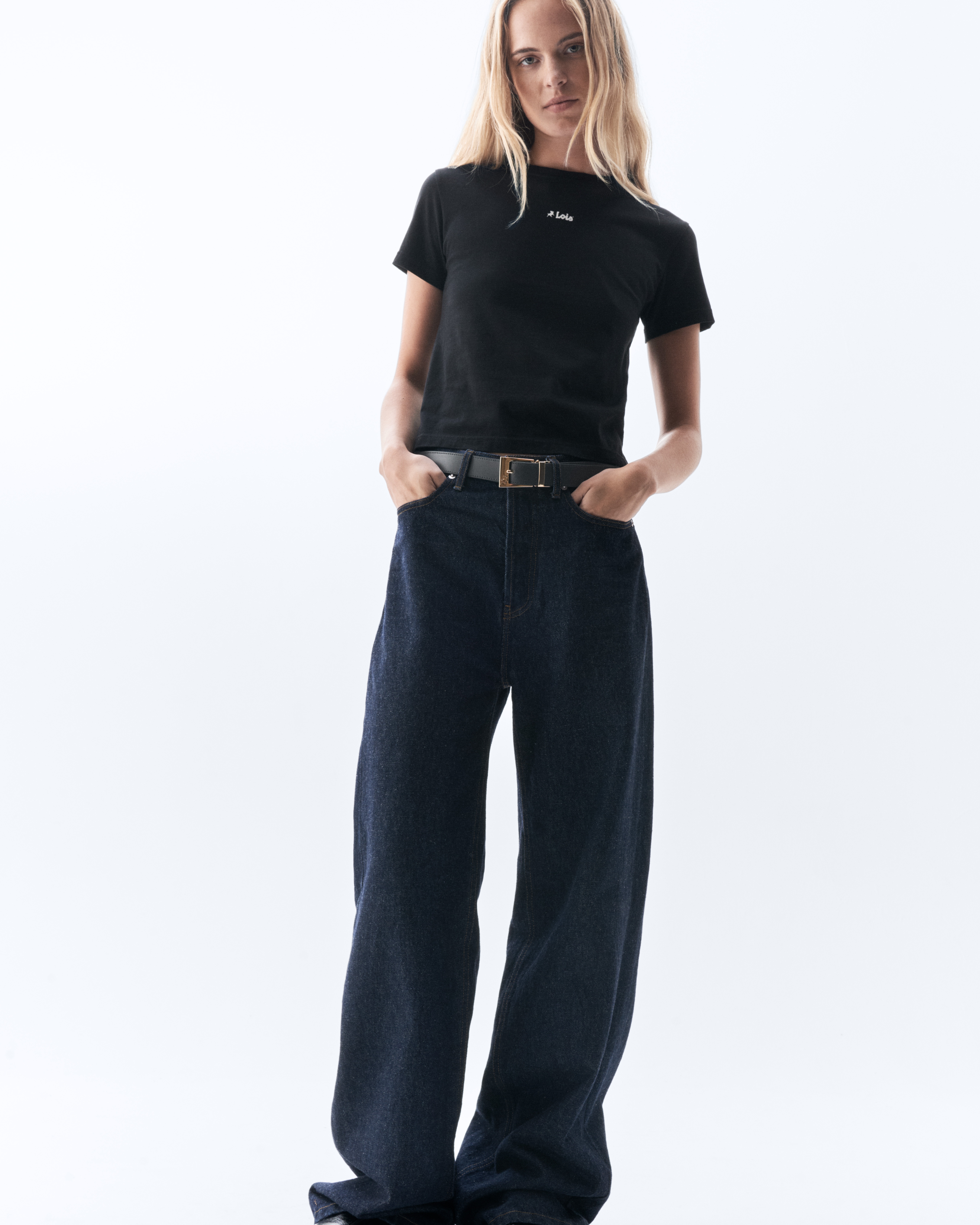 the good stuff campaign — black lois t-shirt look