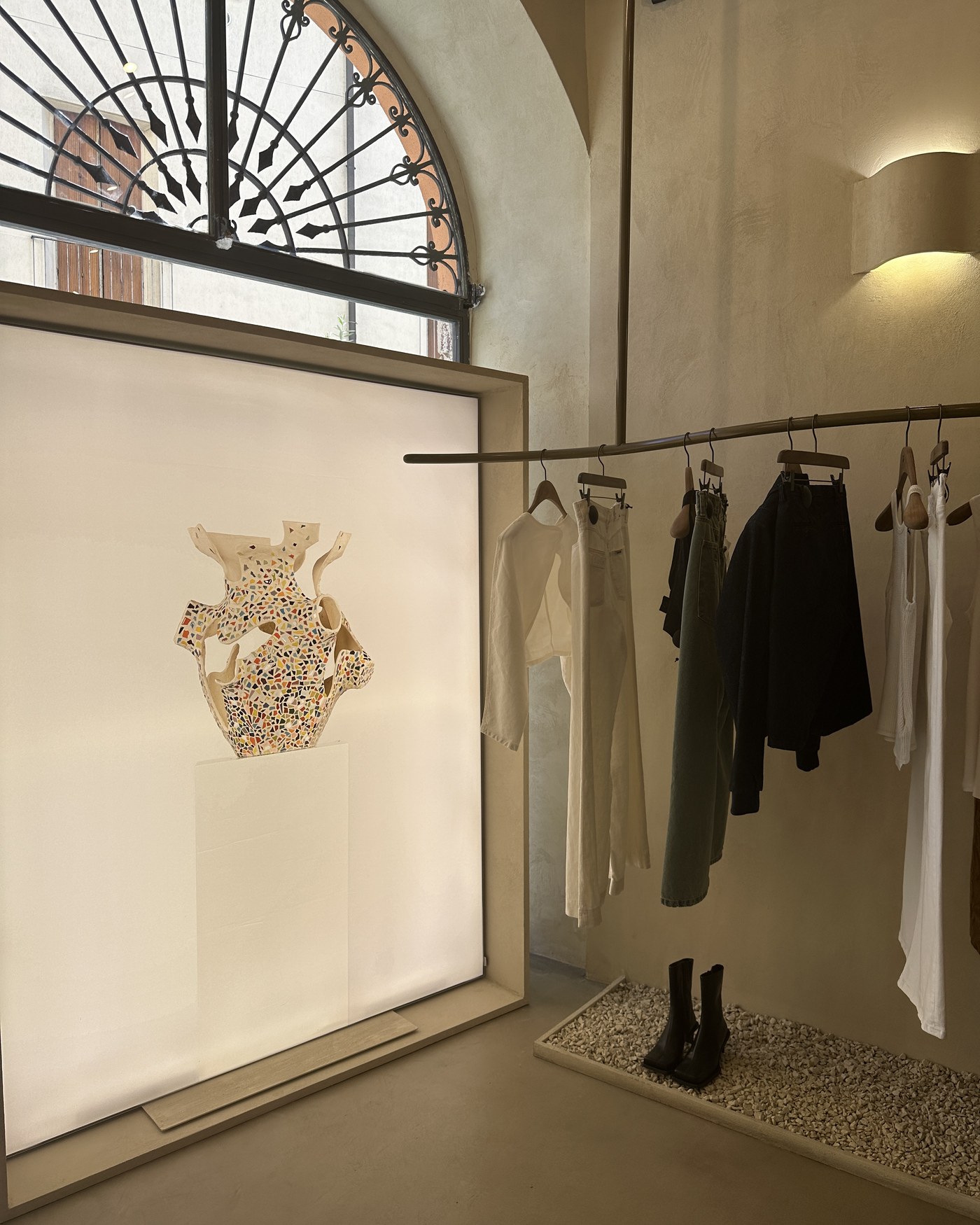 lois x naba — in-store presentation 2